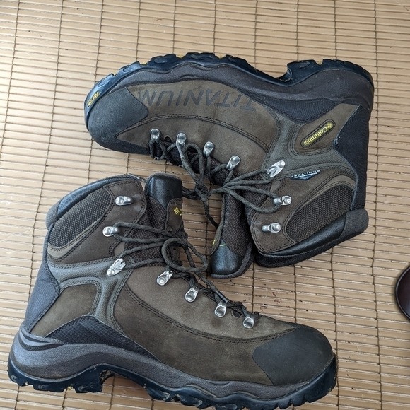 Columbia Boots Mens 11.5 Titanium Daska Pass Omni-Tech BM3448-231 Vibram sole. W - Picture 4 of 11